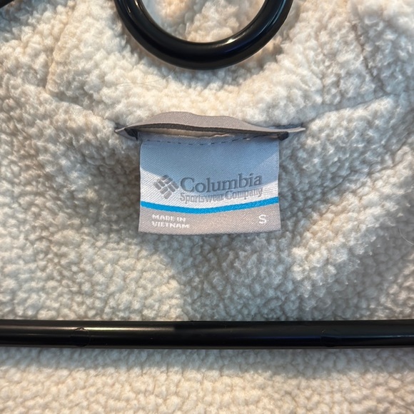 Red Coat with Hood and Drawstring Waist - Picture 2 of 4